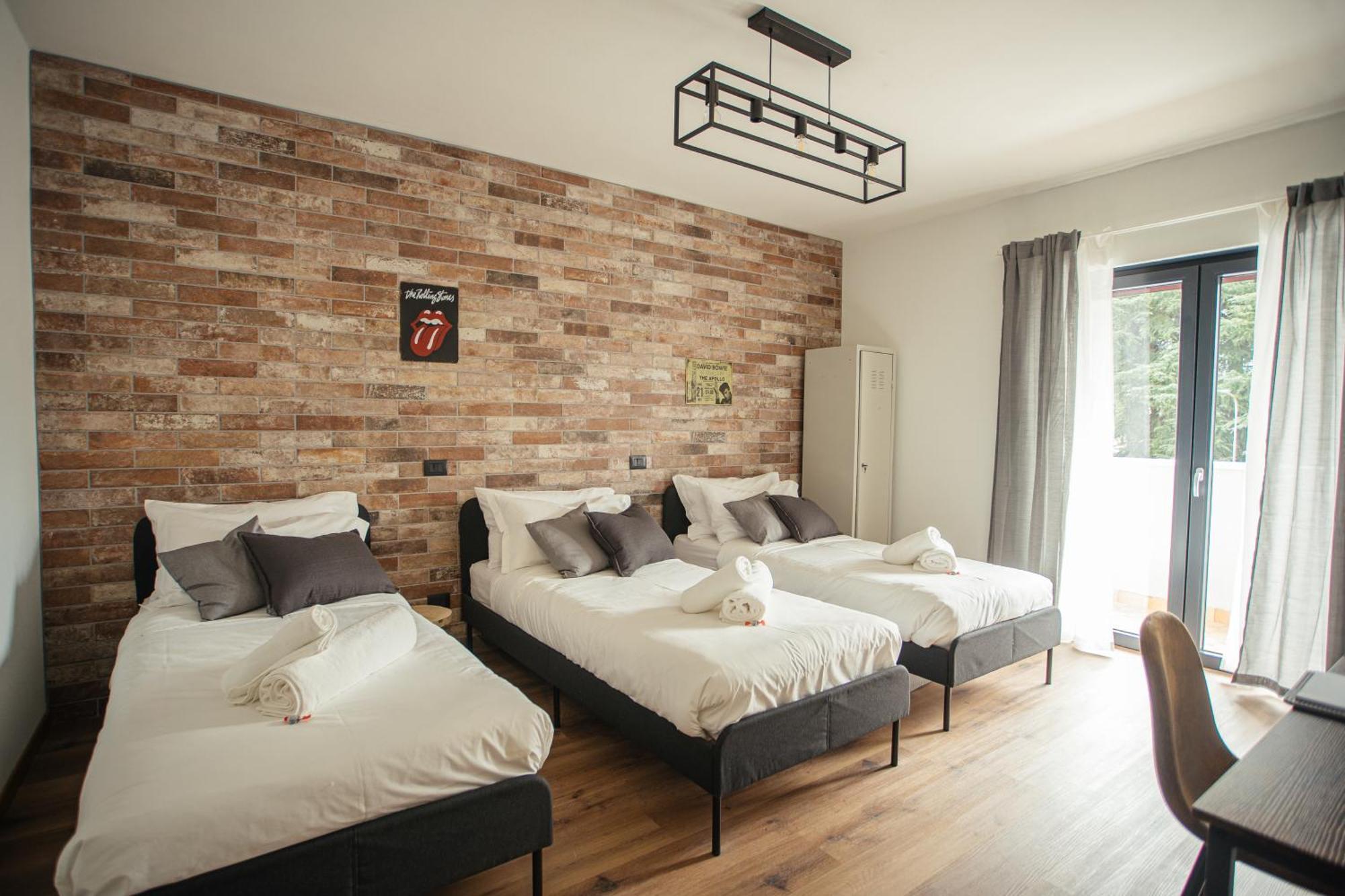 The Brick 194, 7 Posti Letto, Parcheggio E Posto Bici Apartment Udine Exterior photo